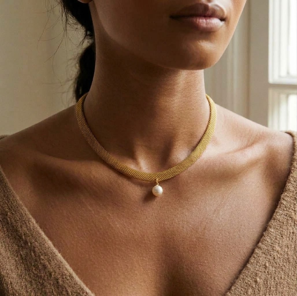 Intensity Gold Pearl Pendant Necklace